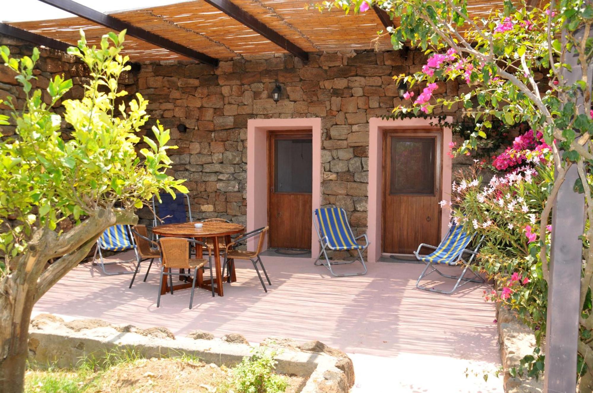 Agriturismo Zinedi Villa Pantelleria Exterior photo